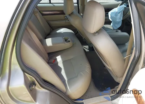 2005 Mercury Grand Marquis Ls/Lse from USA, damaged, VIN 2MEFM75W45X664314